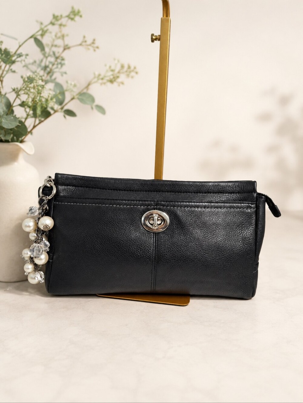 Black Pebbled Leather Turnlock Wristlet Clutch Bag + Bag Charm